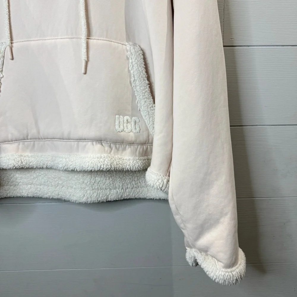 UGG Sharonn Bonded Fleece Pullover Soft Pink Hooded Pullover Medium EUC - Picture 10 of 14